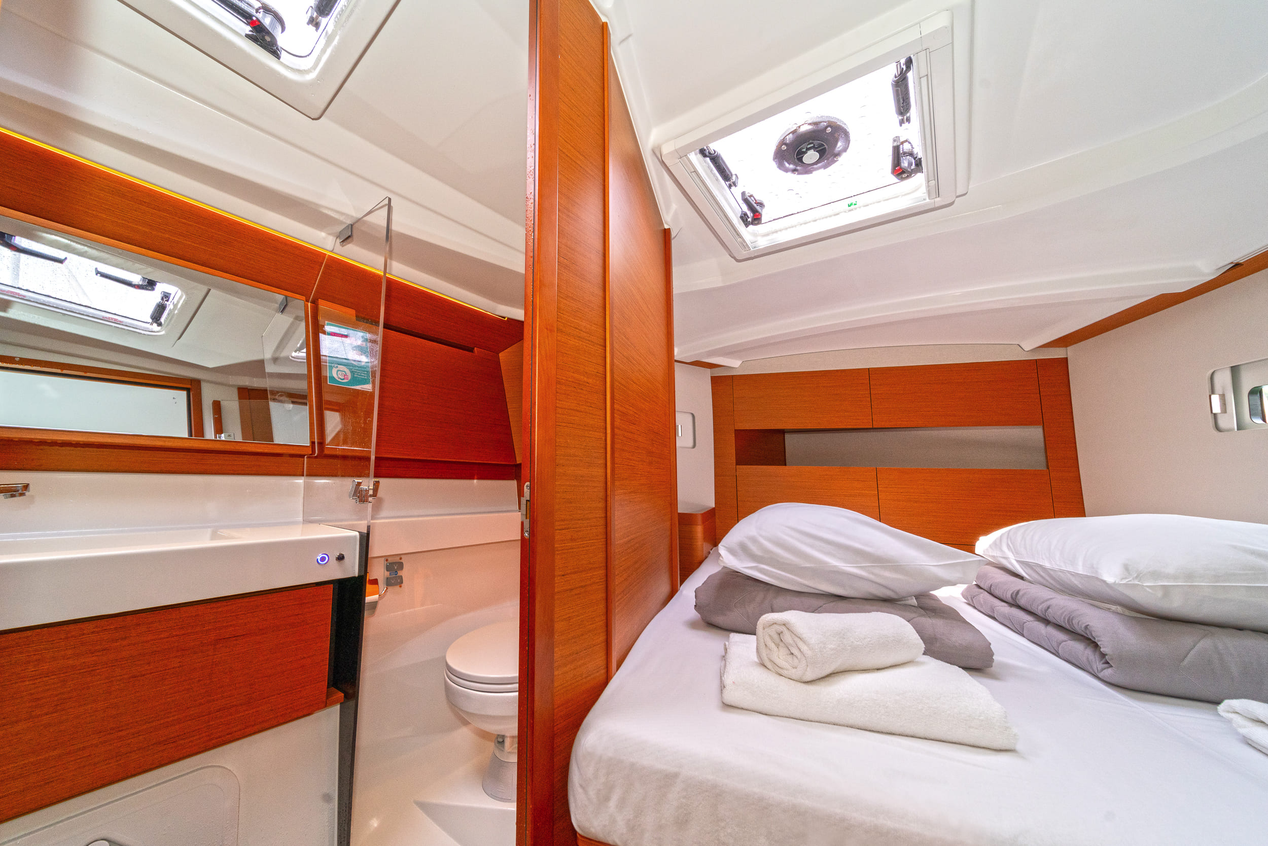 Sun Odyssey 410 - 3 cab. — photo 18