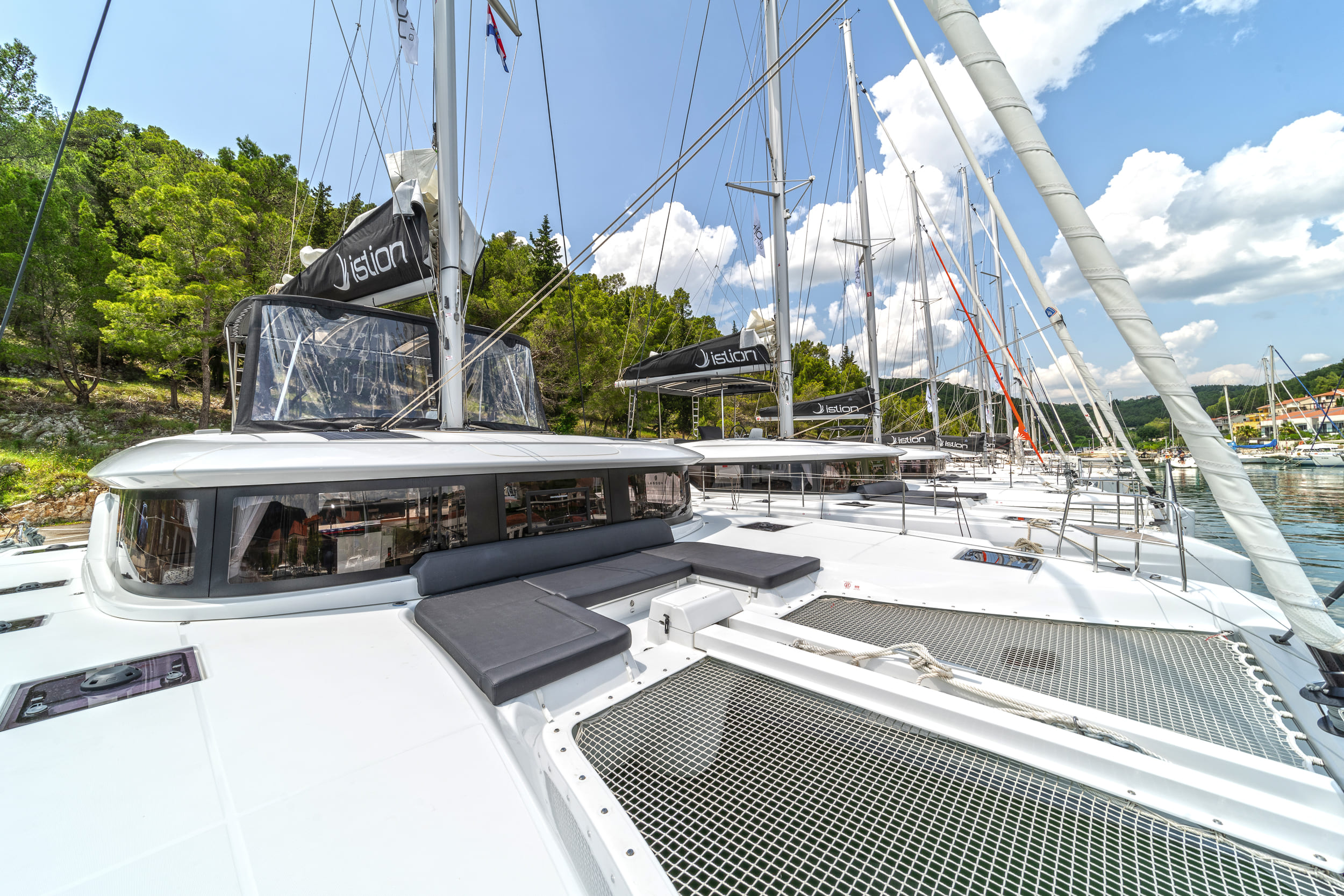 Lagoon 46 - 4 + 2 cab. — photo 3