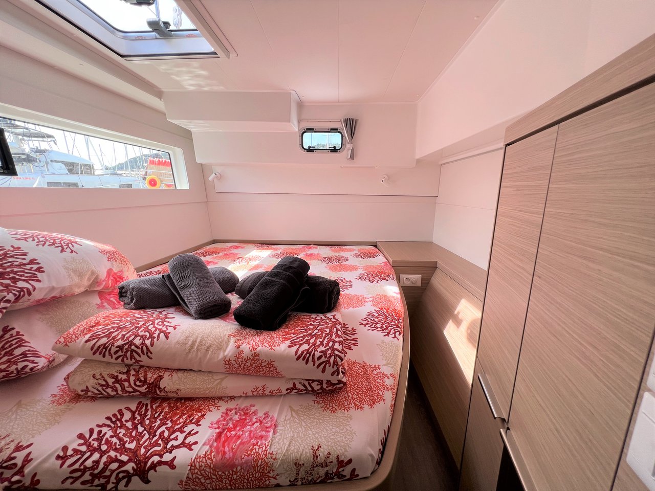 Lagoon 40 - 4 + 2 cab — photo 29