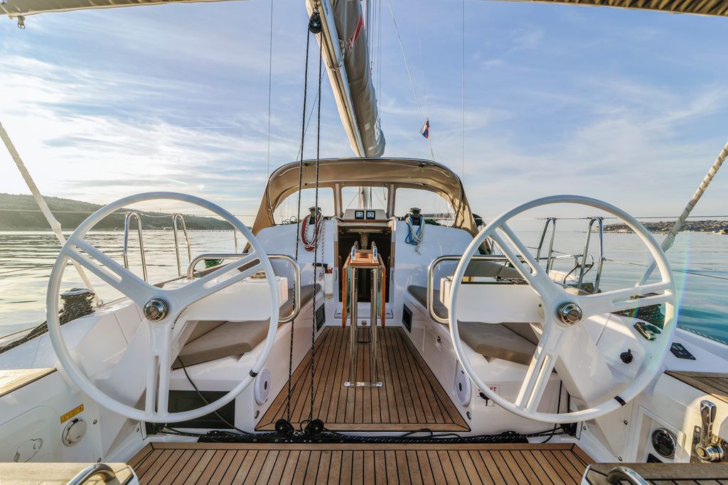 Elan E4 — photo 10