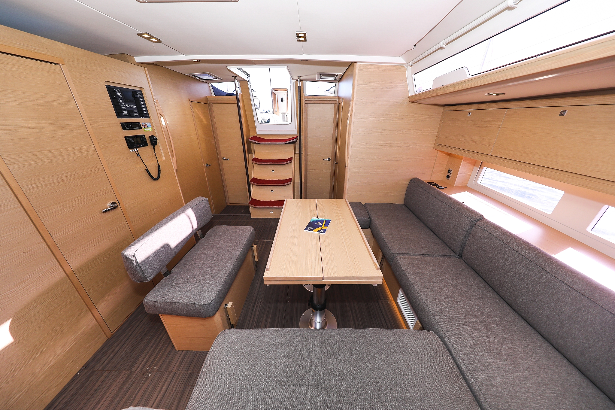 Dufour 530 - 6 cab. — photo 22
