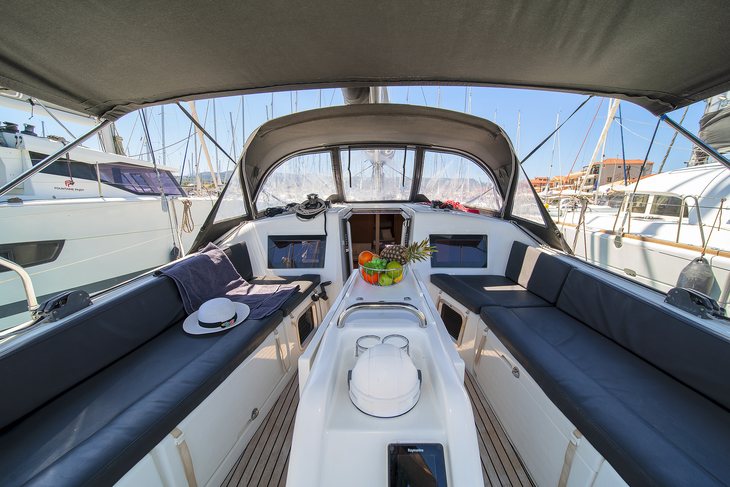 Sun Odyssey 410 - 3 cab. — photo 10