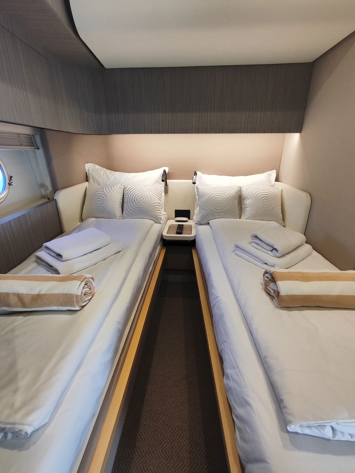 Azimut 55 Fly — photo 10