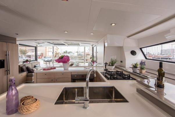 Bali 5.4 - 6 + 2 cab. — photo 7