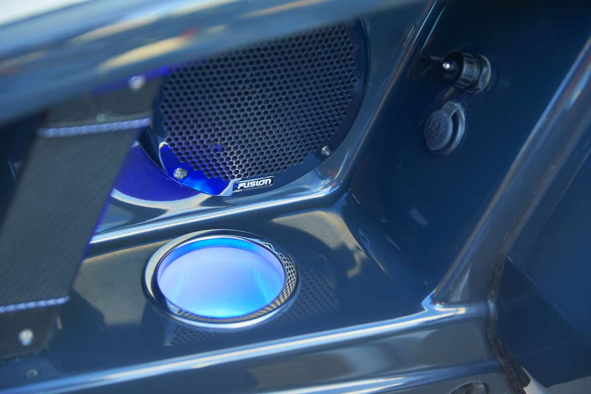 Quicksilver Activ 755 CR — photo 8