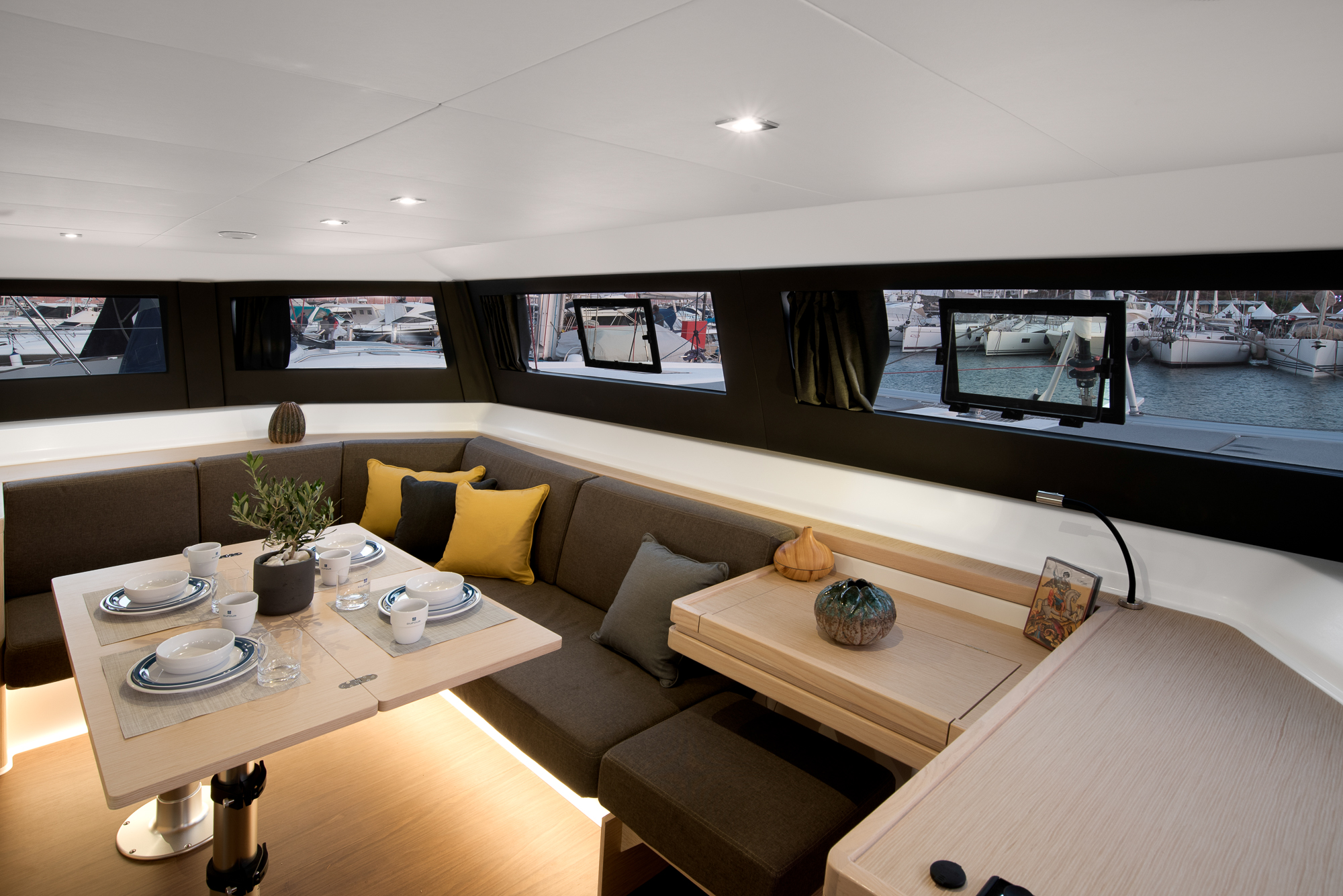 Dufour 48 Catamaran - 5 + 1 cab. — photo 12