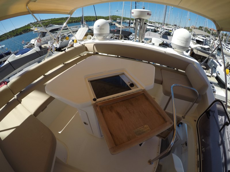 Azimut 47 — photo 7