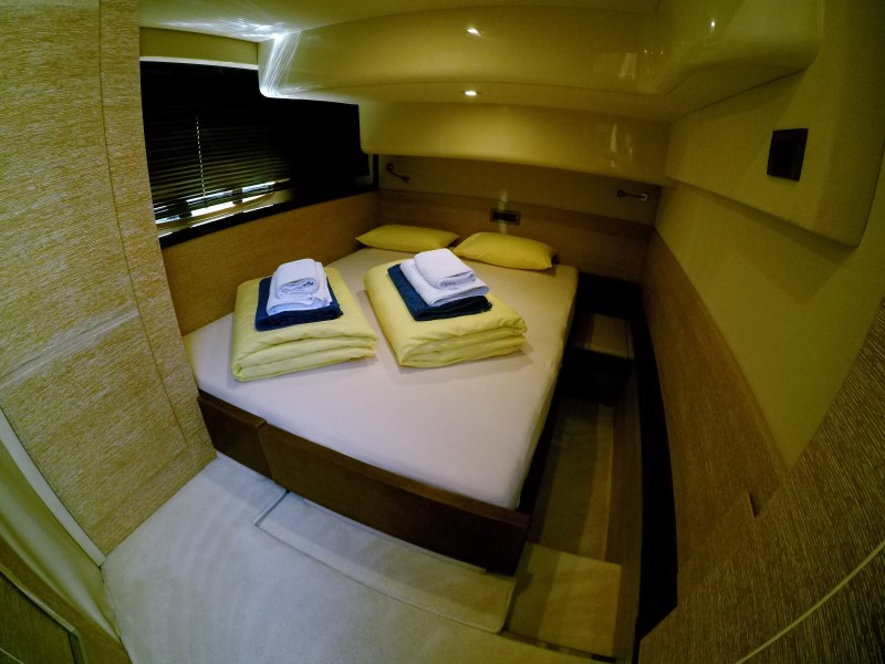 Azimut 47 — photo 20