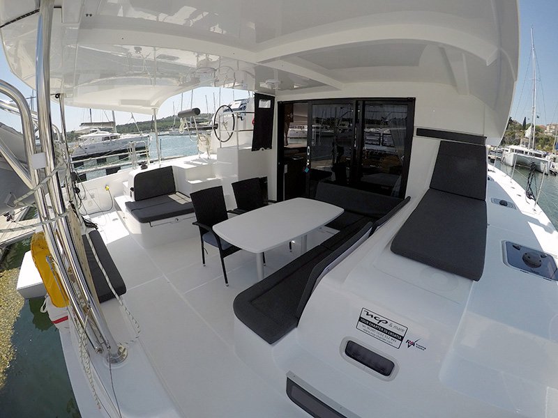 Lagoon 42 - 4 + 2 cab. — photo 9