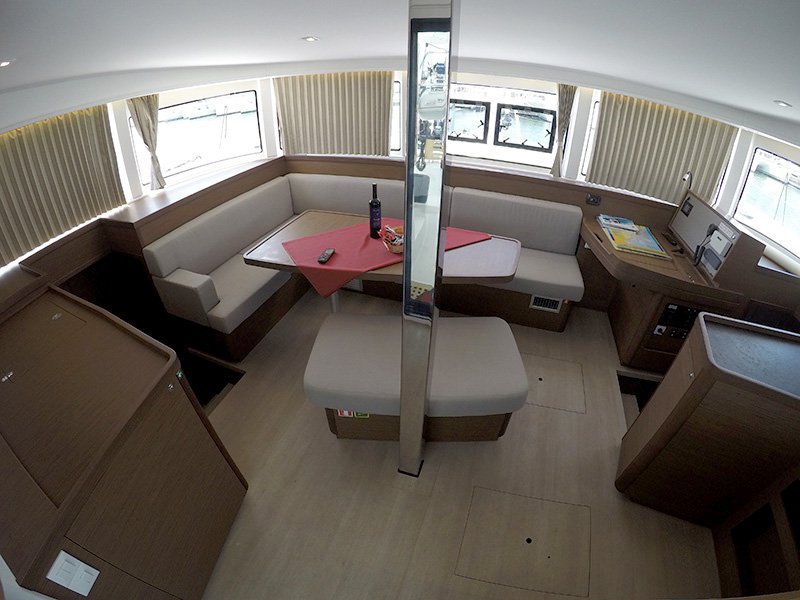 Lagoon 42 - 4 + 2 cab. — photo 12