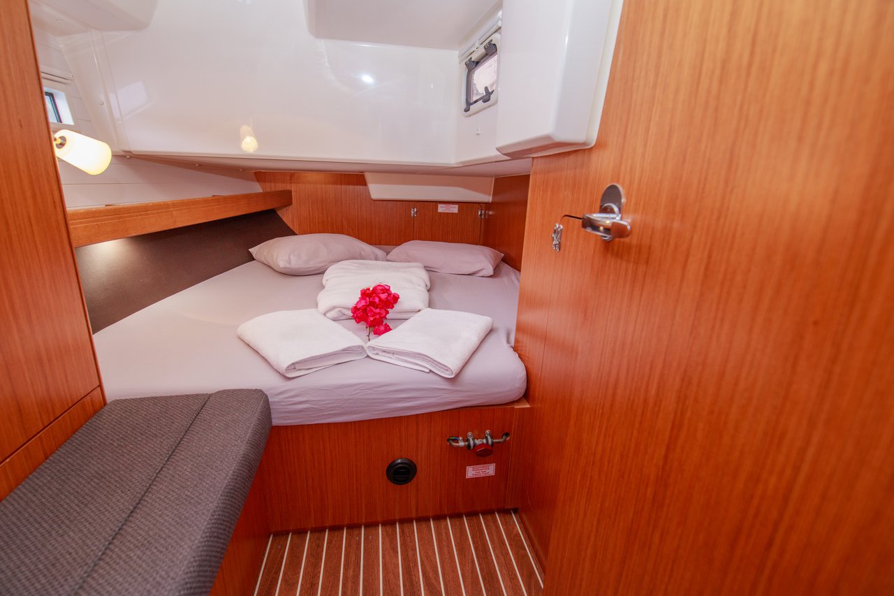 Bavaria Cruiser 41 - 3 cab. — photo 17