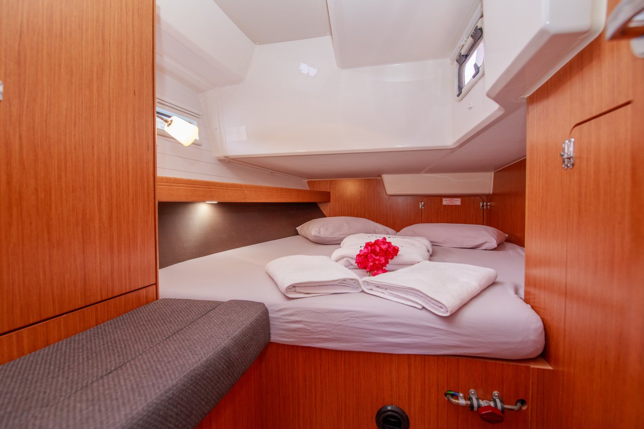 Bavaria Cruiser 41 - 3 cab. — photo 18