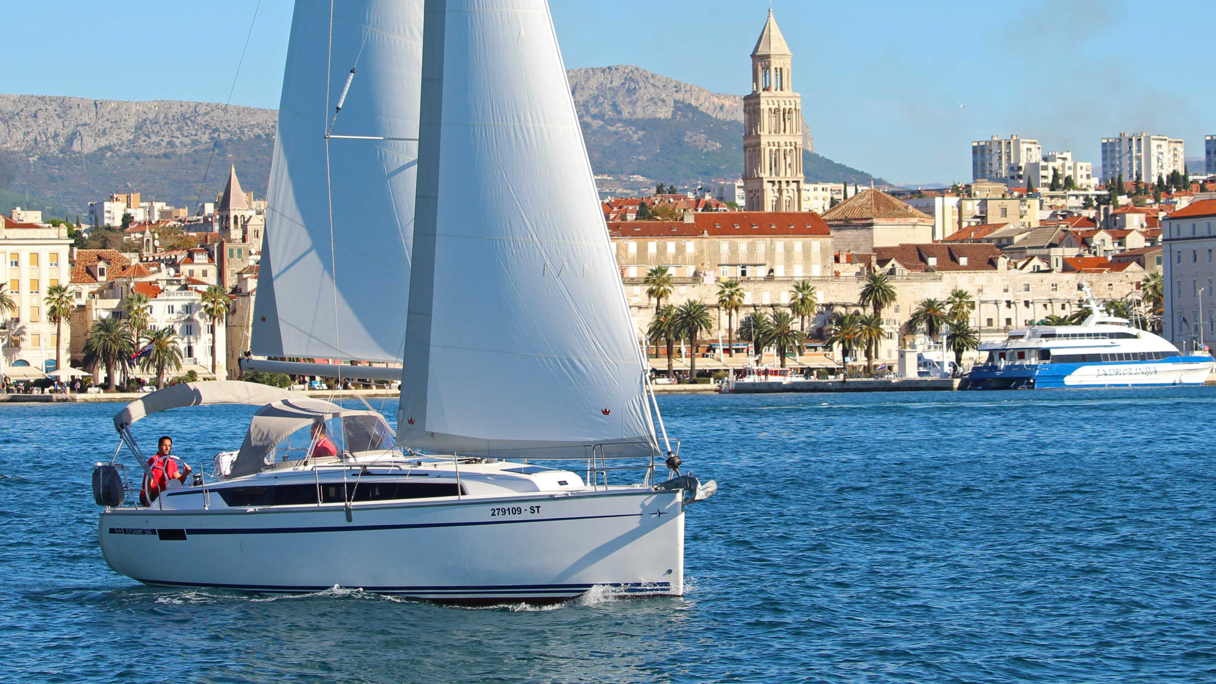 Bavaria Cruiser 34 — photo 7