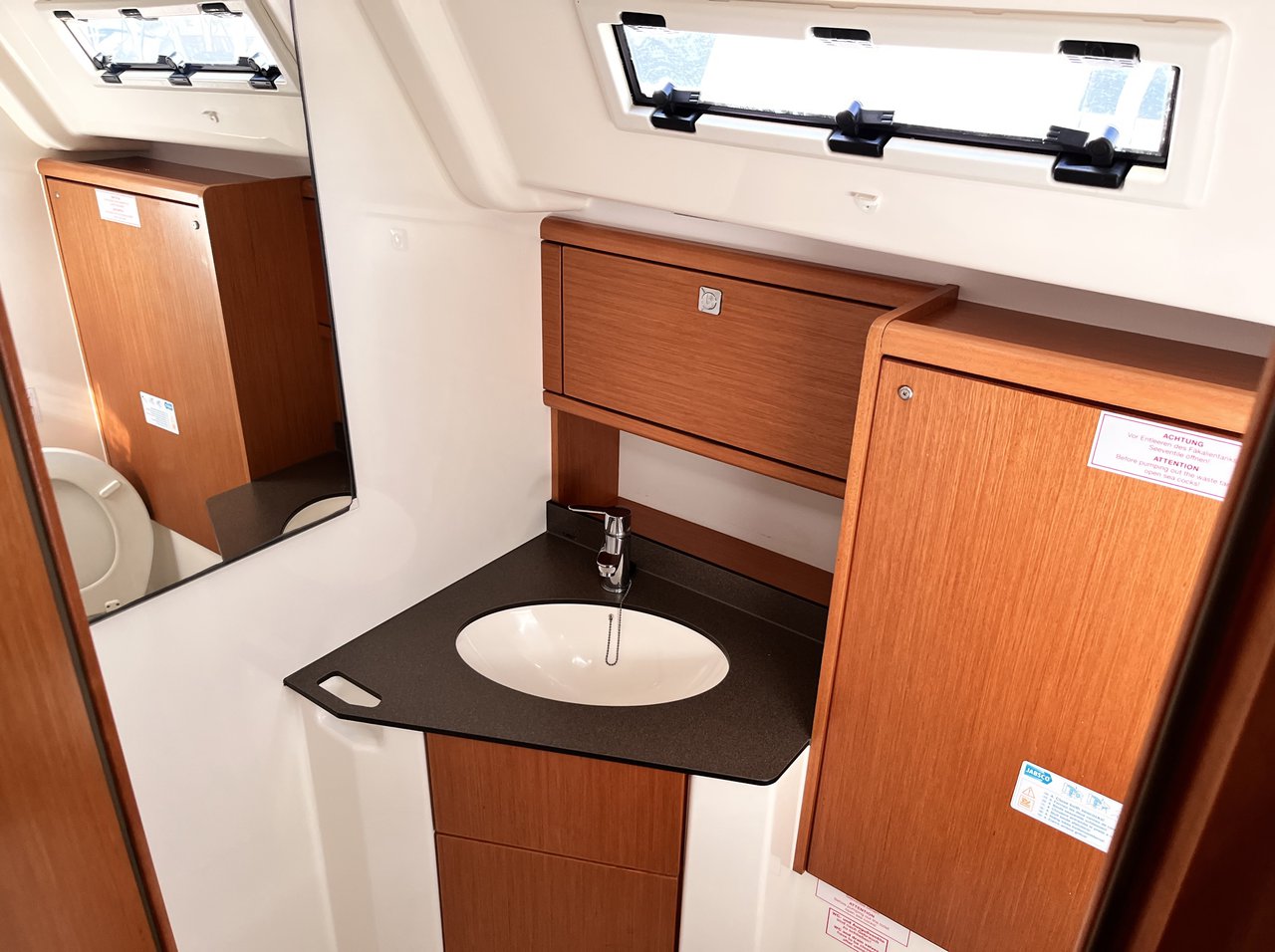 Bavaria Cruiser 51 — photo 16
