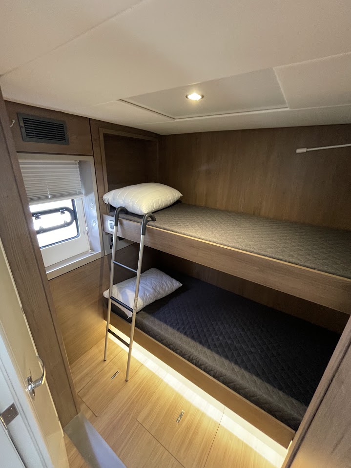 Bali 4.8 - 6 cab. — photo 11