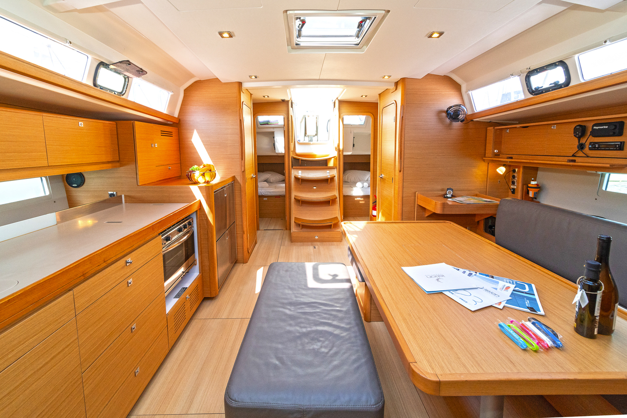 Dufour 460 GL — photo 14