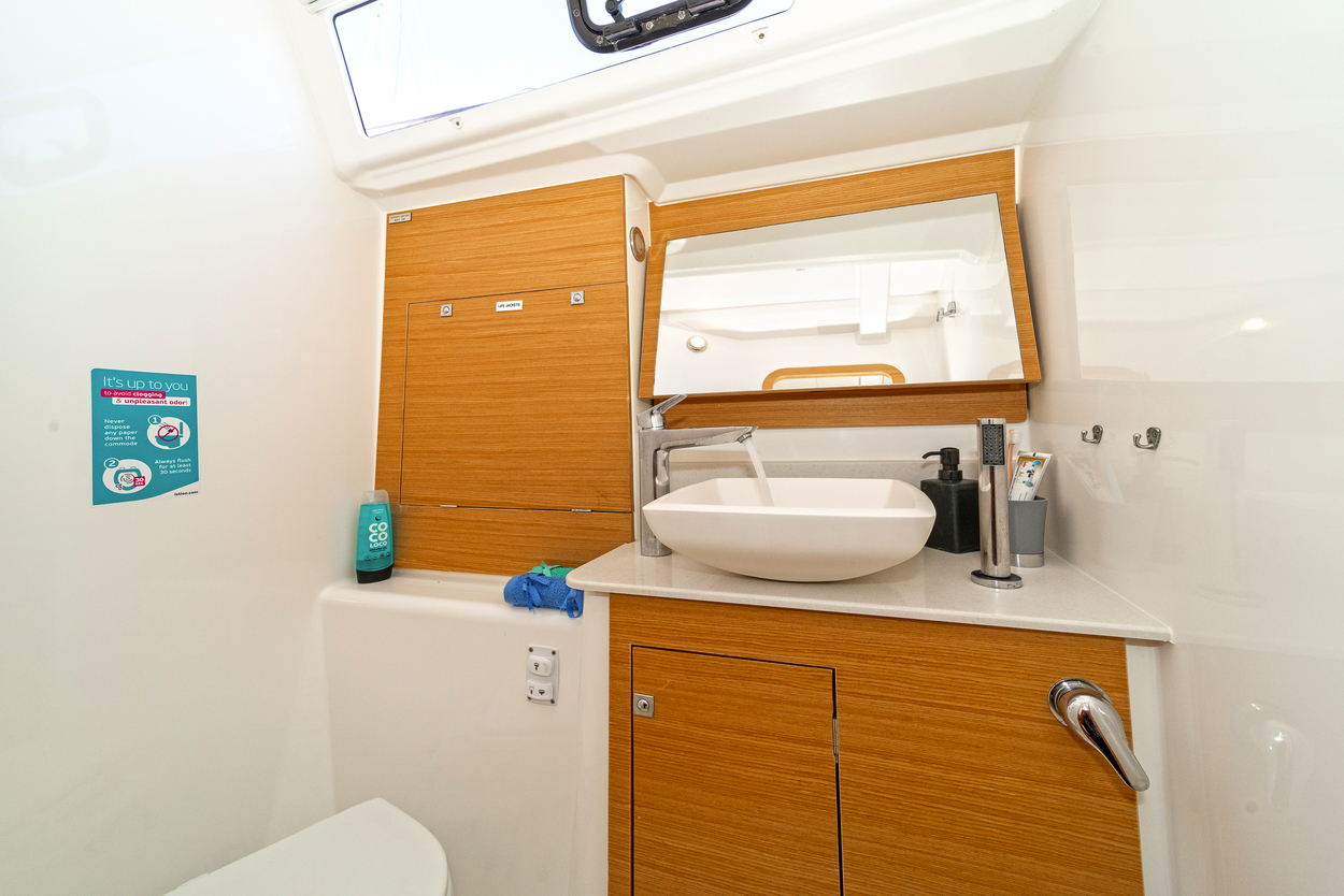 Dufour 460 GL — photo 18