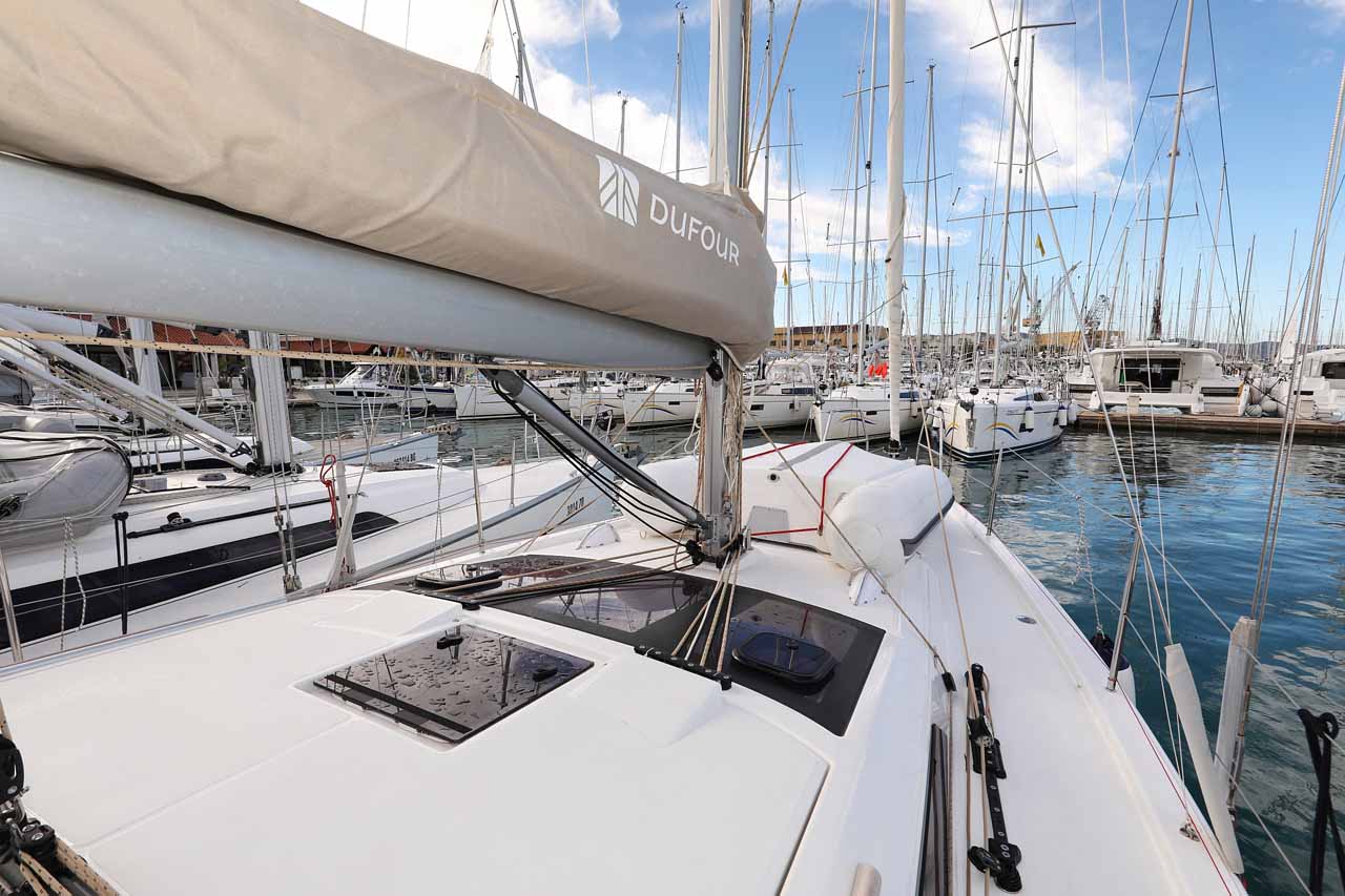 Dufour 390 — photo 3