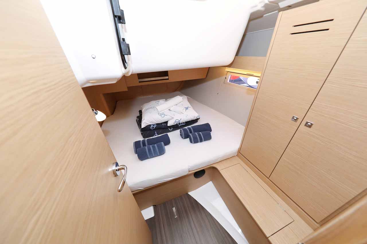 Dufour 390 — photo 23