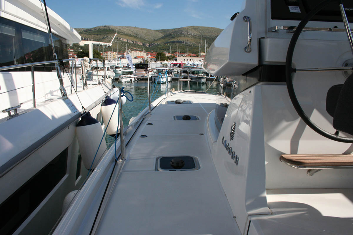 Lagoon 42 - 4 + 2 cab. — photo 8