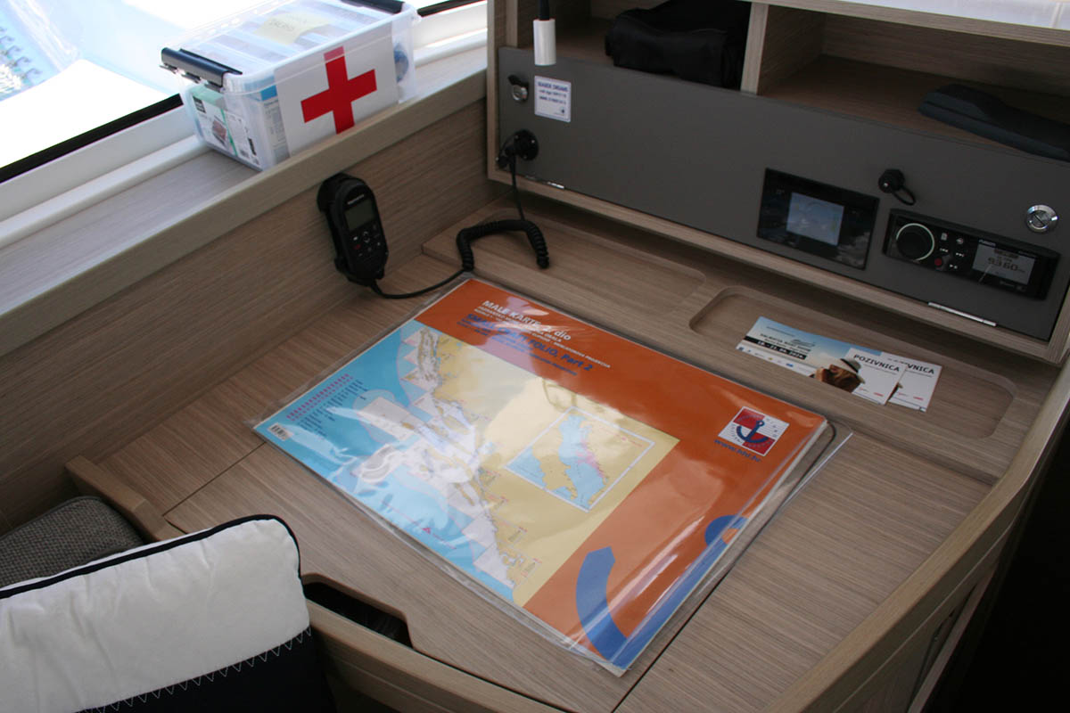 Lagoon 42 - 4 + 2 cab. — photo 18