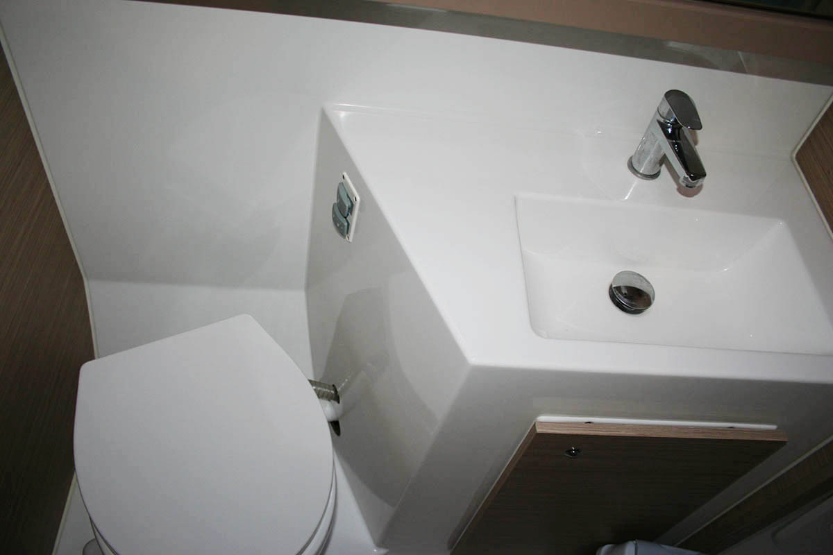 Lagoon 42 - 4 + 2 cab. — photo 29