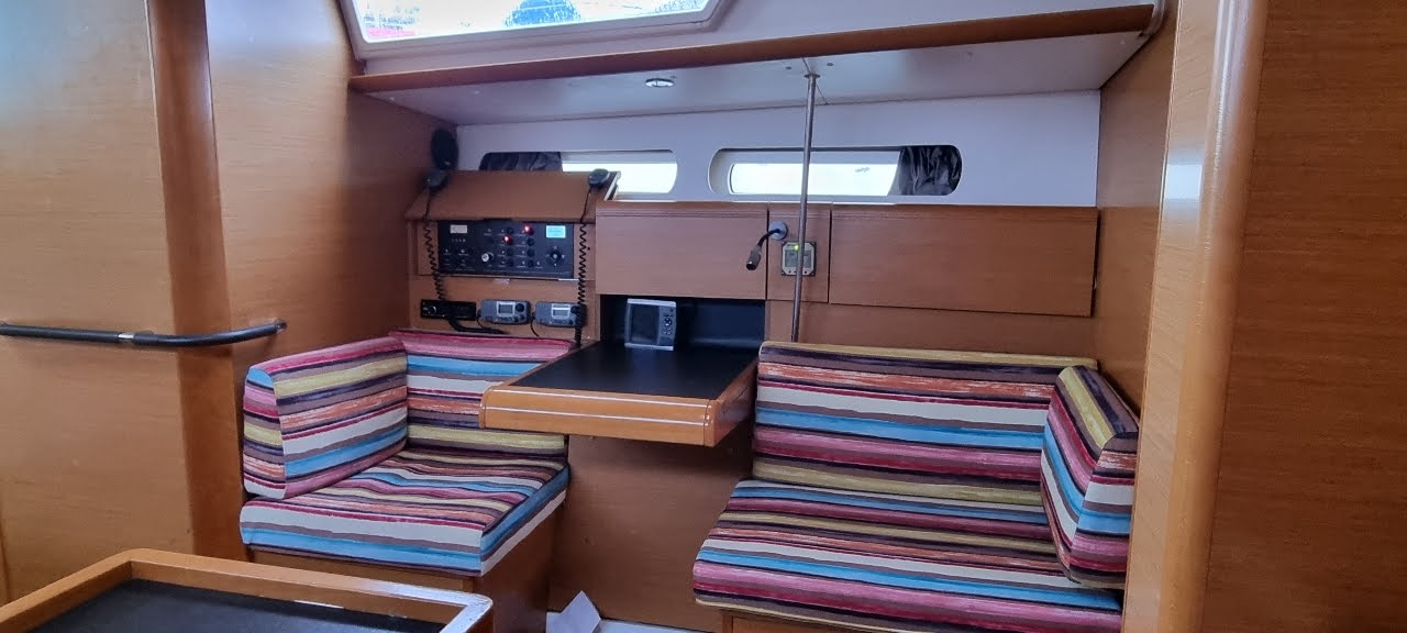 Sun Odyssey 409 — photo 5