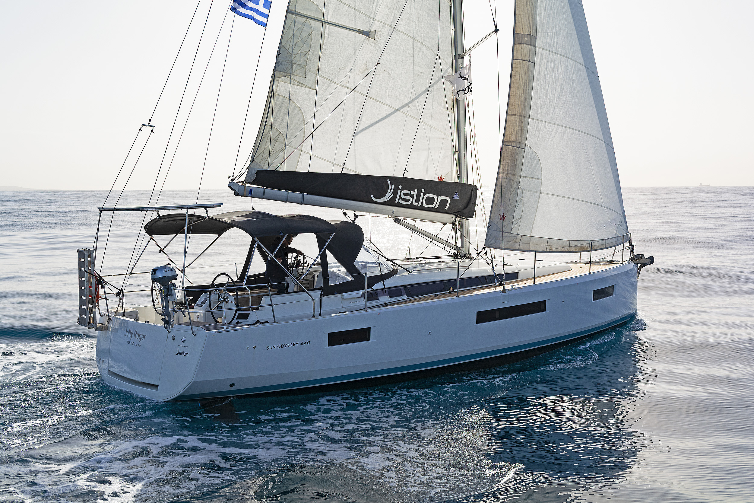 Sun Odyssey 440 - 4 cab. — photo 1