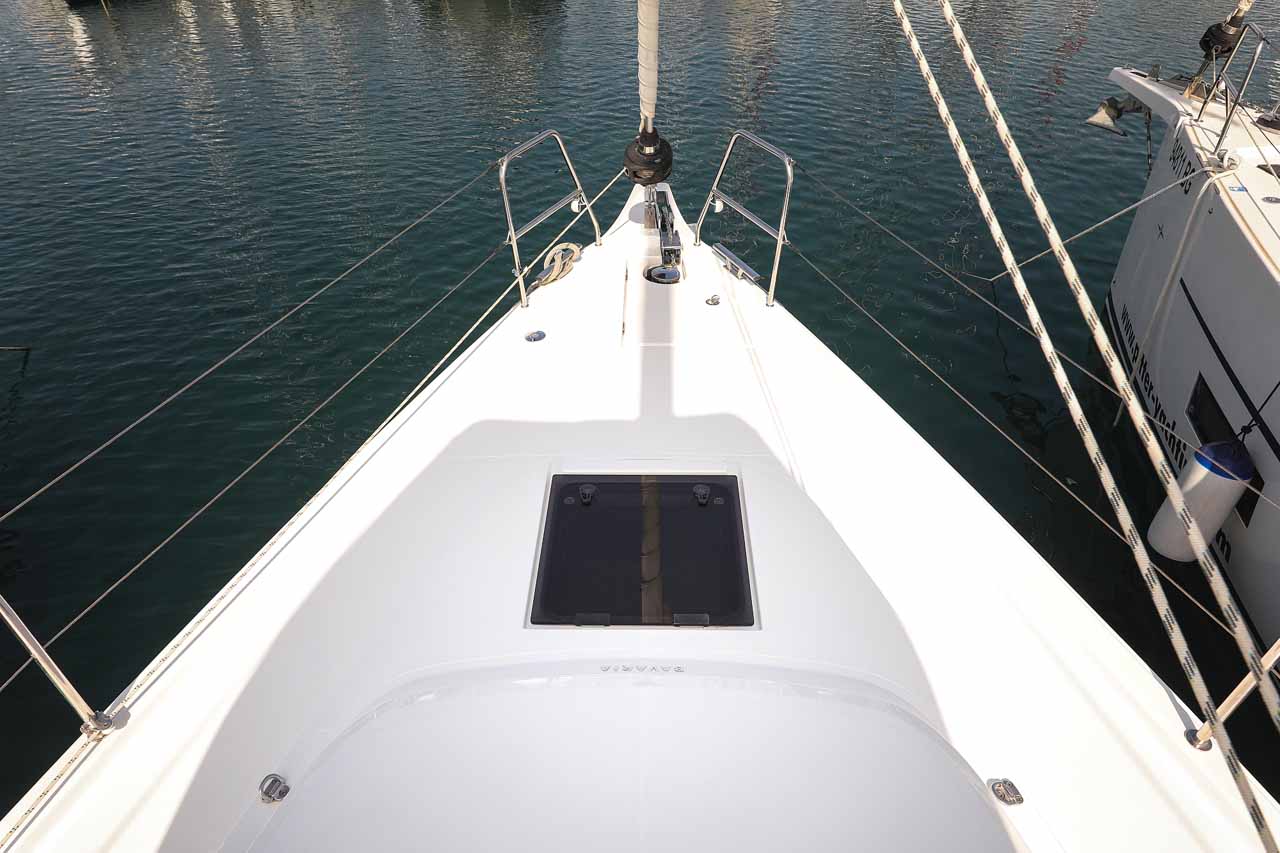 Bavaria C42 — photo 4