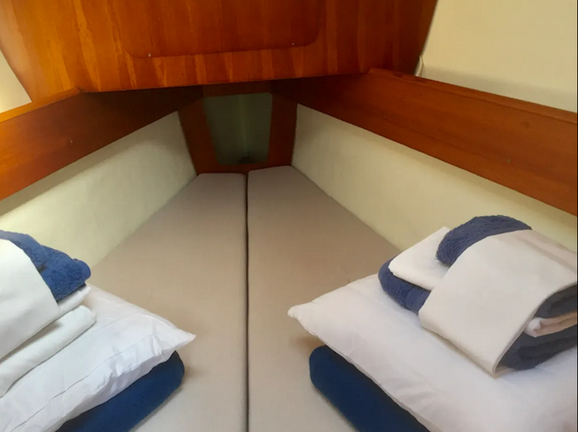 Sun Odyssey 32 — photo 7