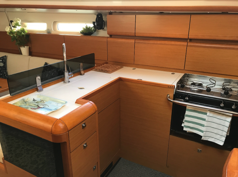 Sun Odyssey 409 — photo 7