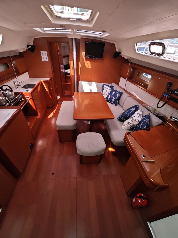 Oceanis 43 Family - 4 cab. — photo 10