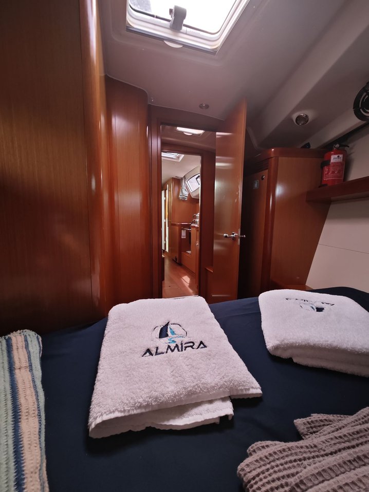 Oceanis 43 Family - 4 cab. — photo 13