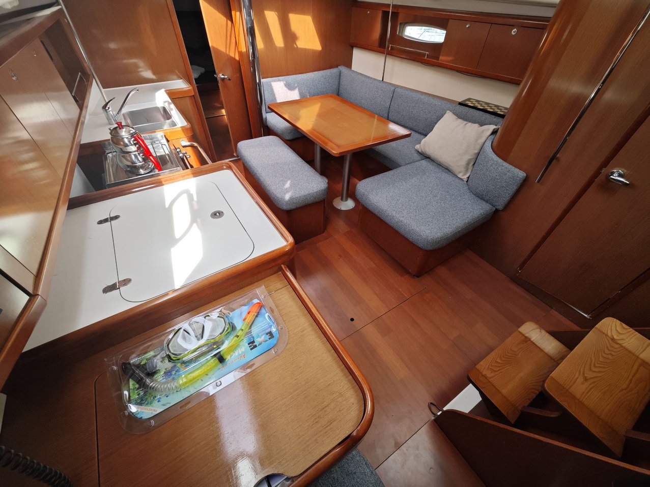 Oceanis 40 — photo 17