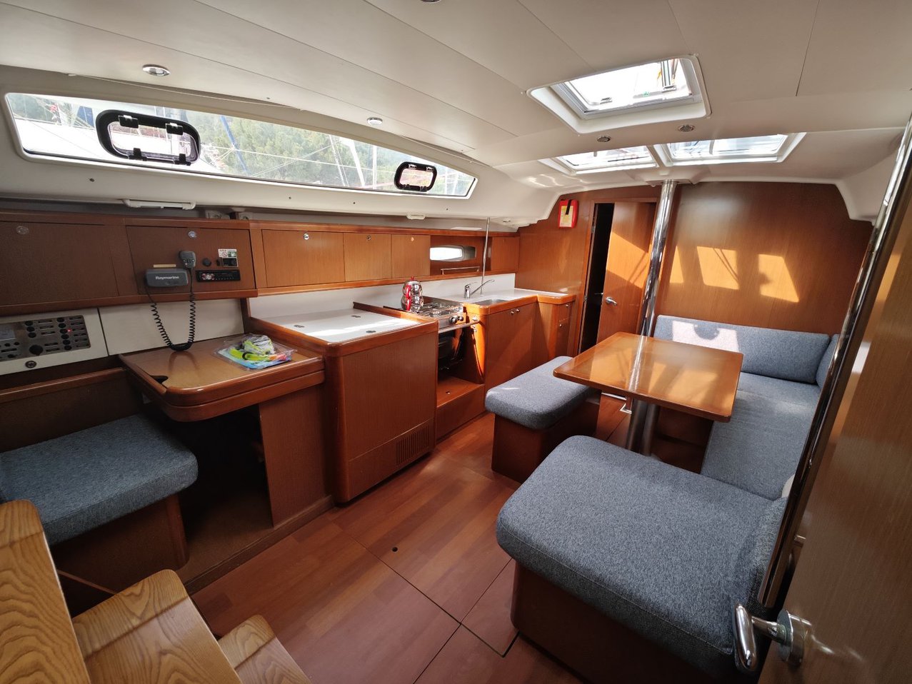 Oceanis 40 — photo 18