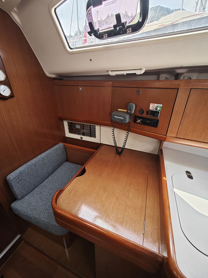 Oceanis 40 — photo 21