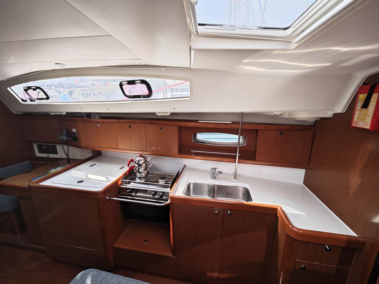 Oceanis 40 — photo 2