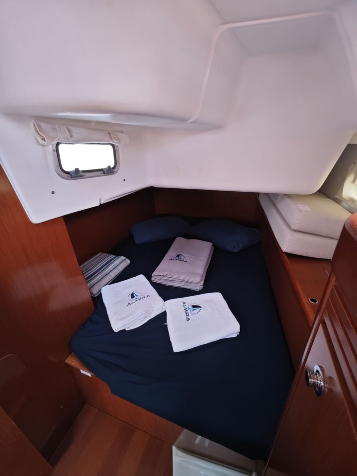 Oceanis 40 — photo 6