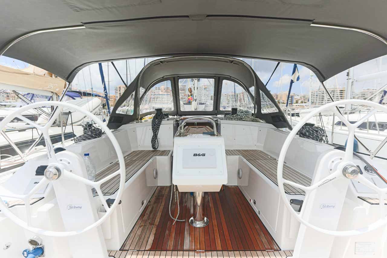 Bavaria C38 — photo 4