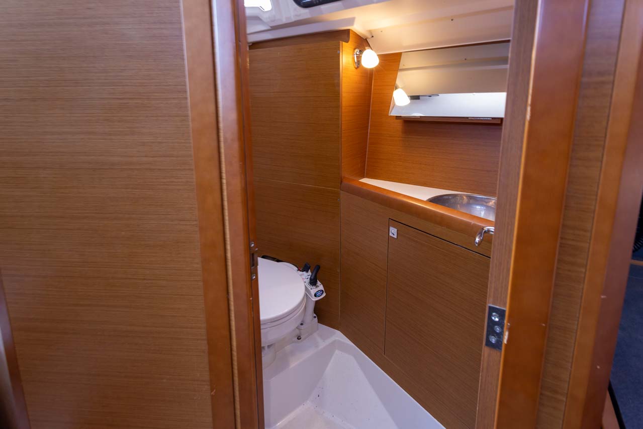 Sun Odyssey 349 - 2 cab. — photo 15