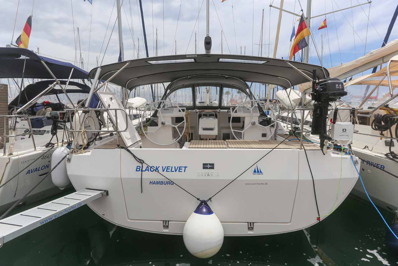 Bavaria C45 - 4 cab. — photo 1
