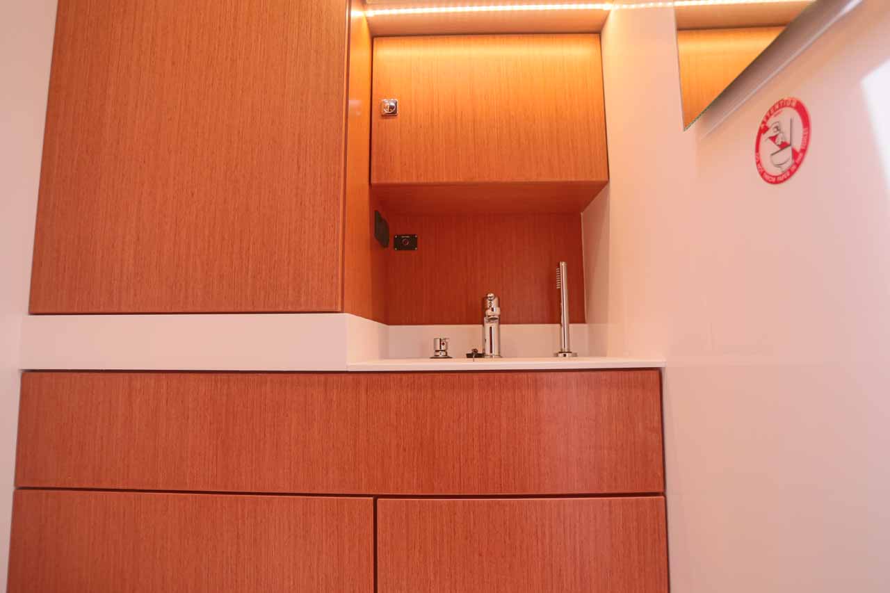 Bavaria C45 - 4 cab. — photo 20