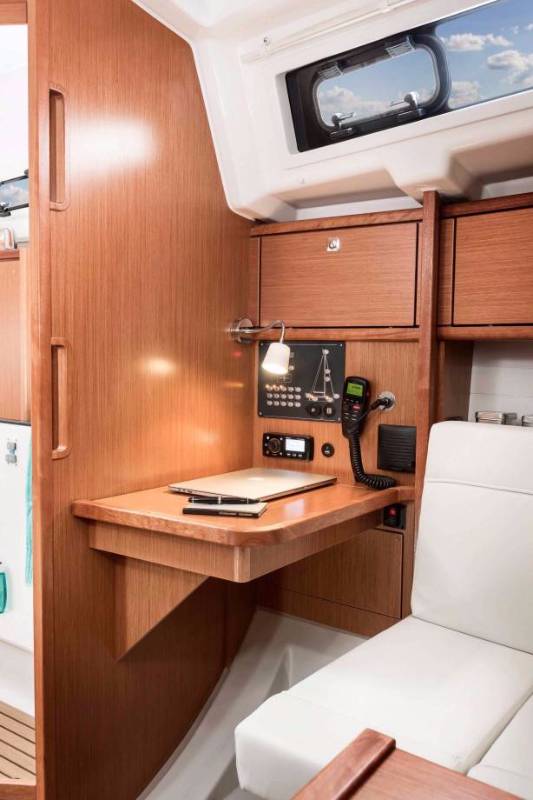 Bavaria Cruiser 34 — photo 7