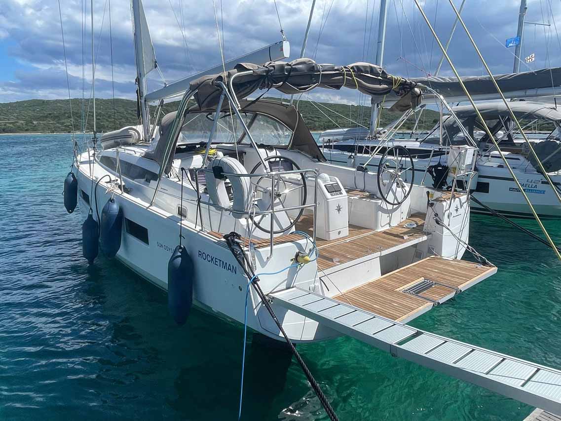 Sun Odyssey 410 - 3 cab. — photo 3
