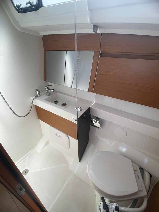 Sun Odyssey 410 - 3 cab. — photo 9