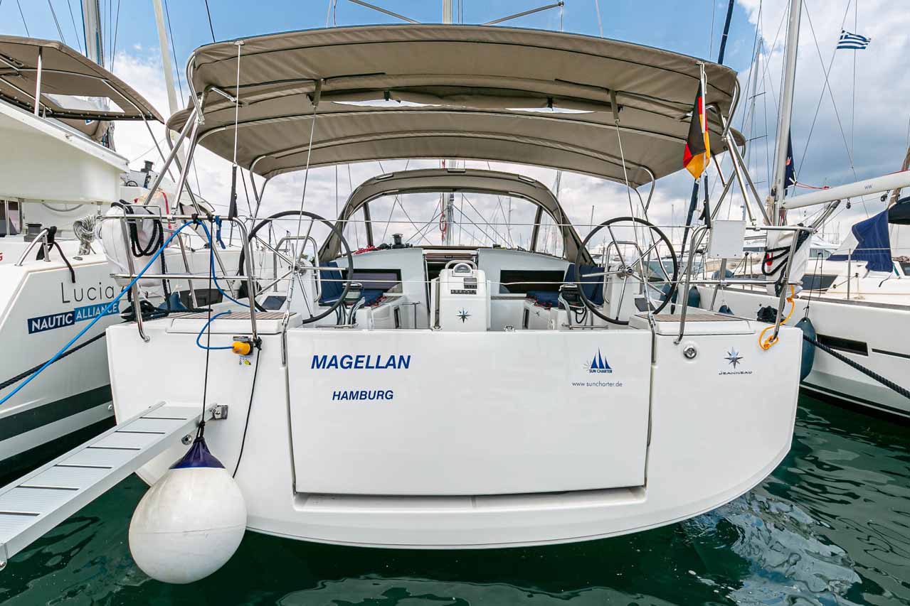 Sun Odyssey 490 - 5 cab. — photo 1