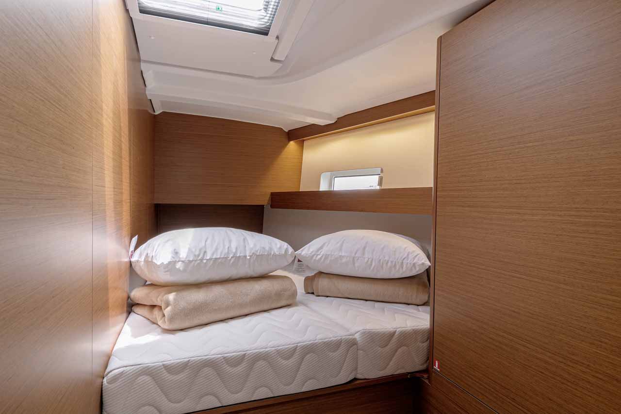 Sun Odyssey 490 - 5 cab. — photo 17