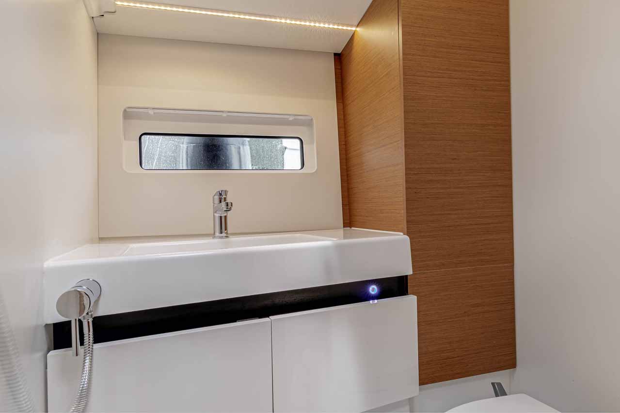 Sun Odyssey 490 - 5 cab. — photo 21