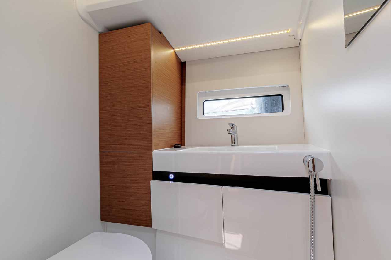 Sun Odyssey 490 - 5 cab. — photo 22