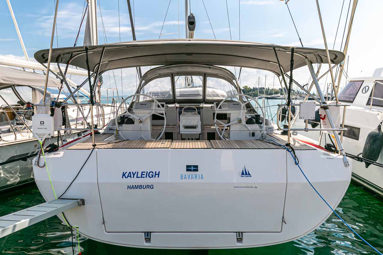Bavaria C45 - 4 cab. — photo 1